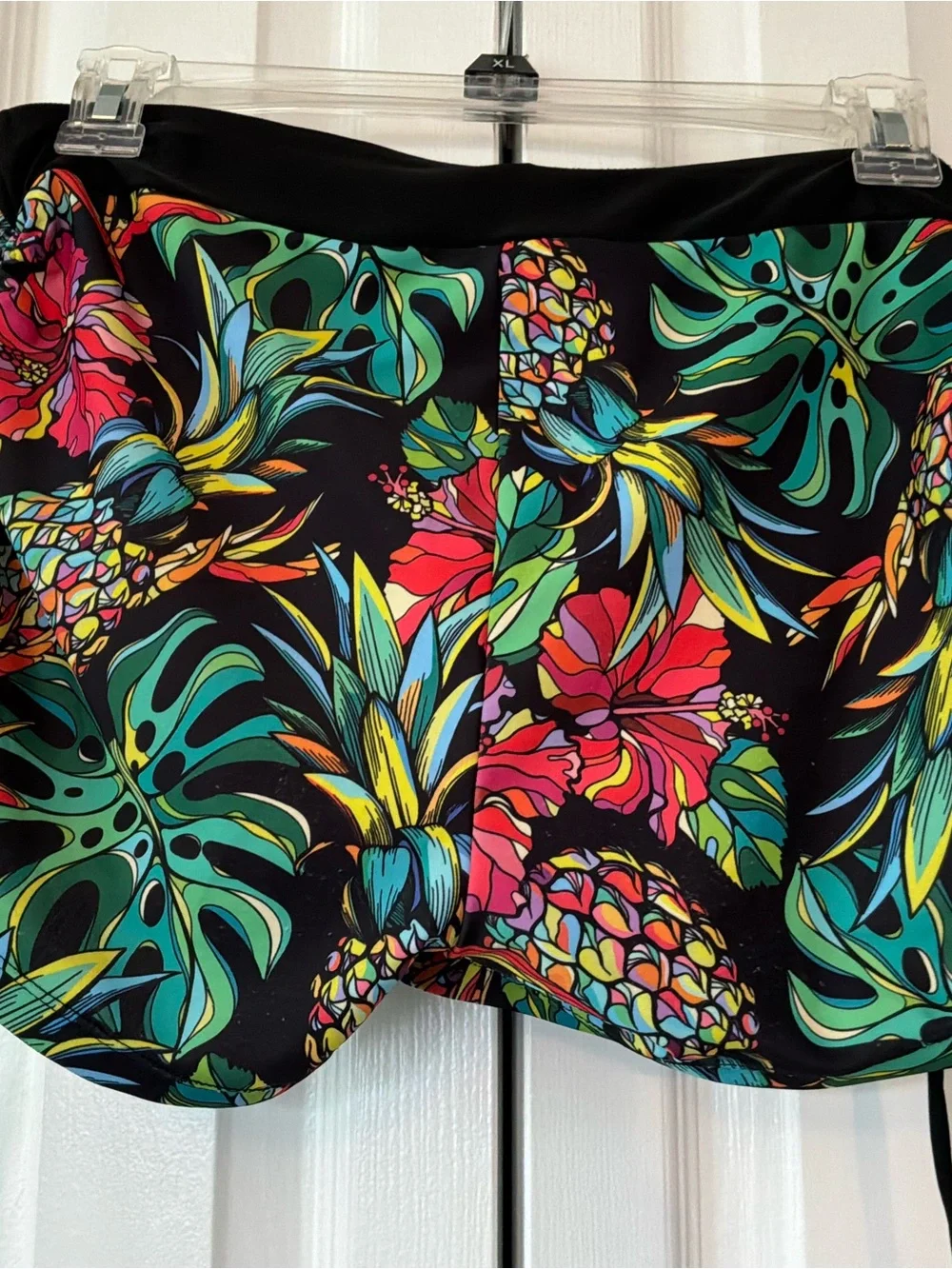 N/A pineapple tropical